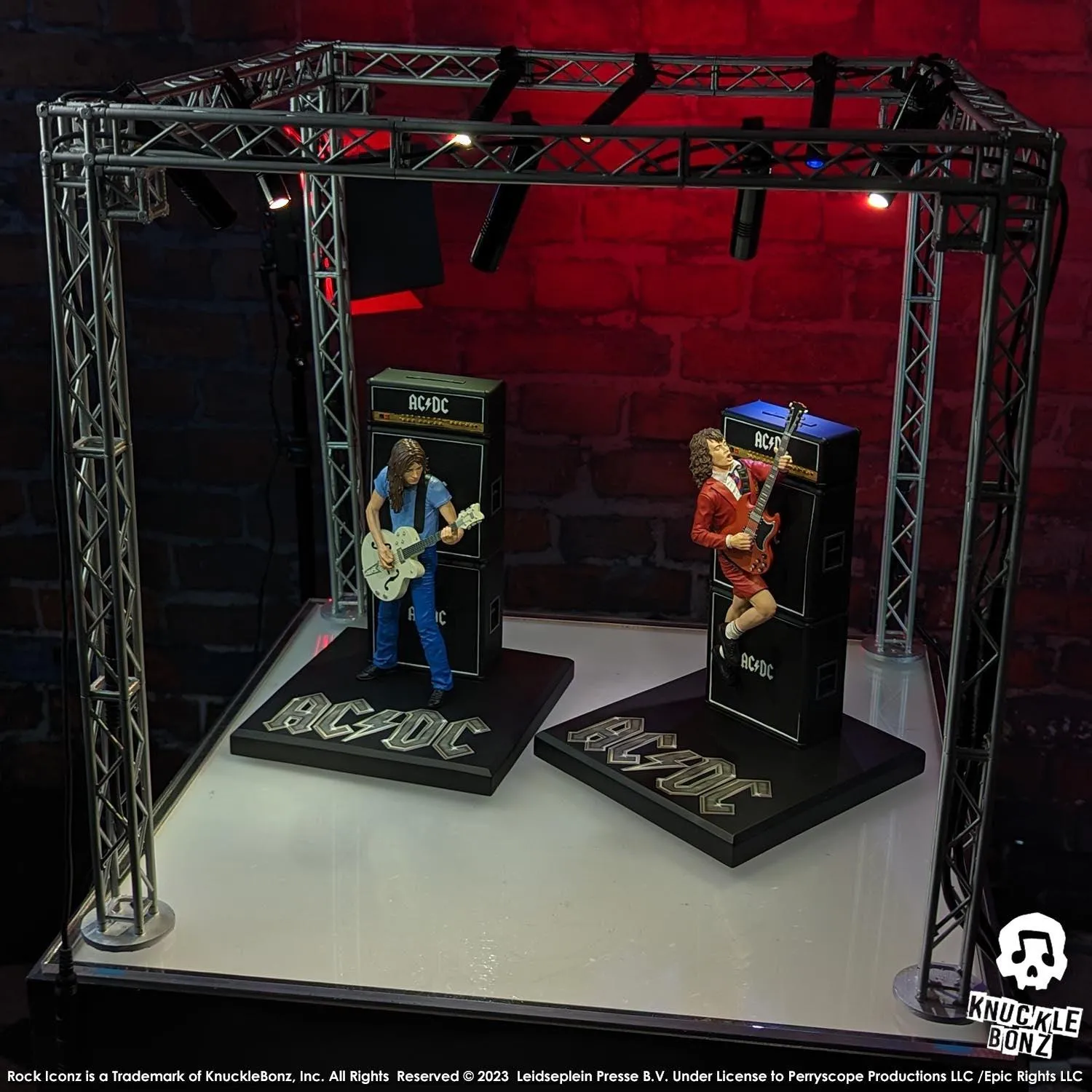 AC/DC - Angus & Malcolm Young Rock Iconz 1:9 Scale Statue (Set of 2) - Image 22