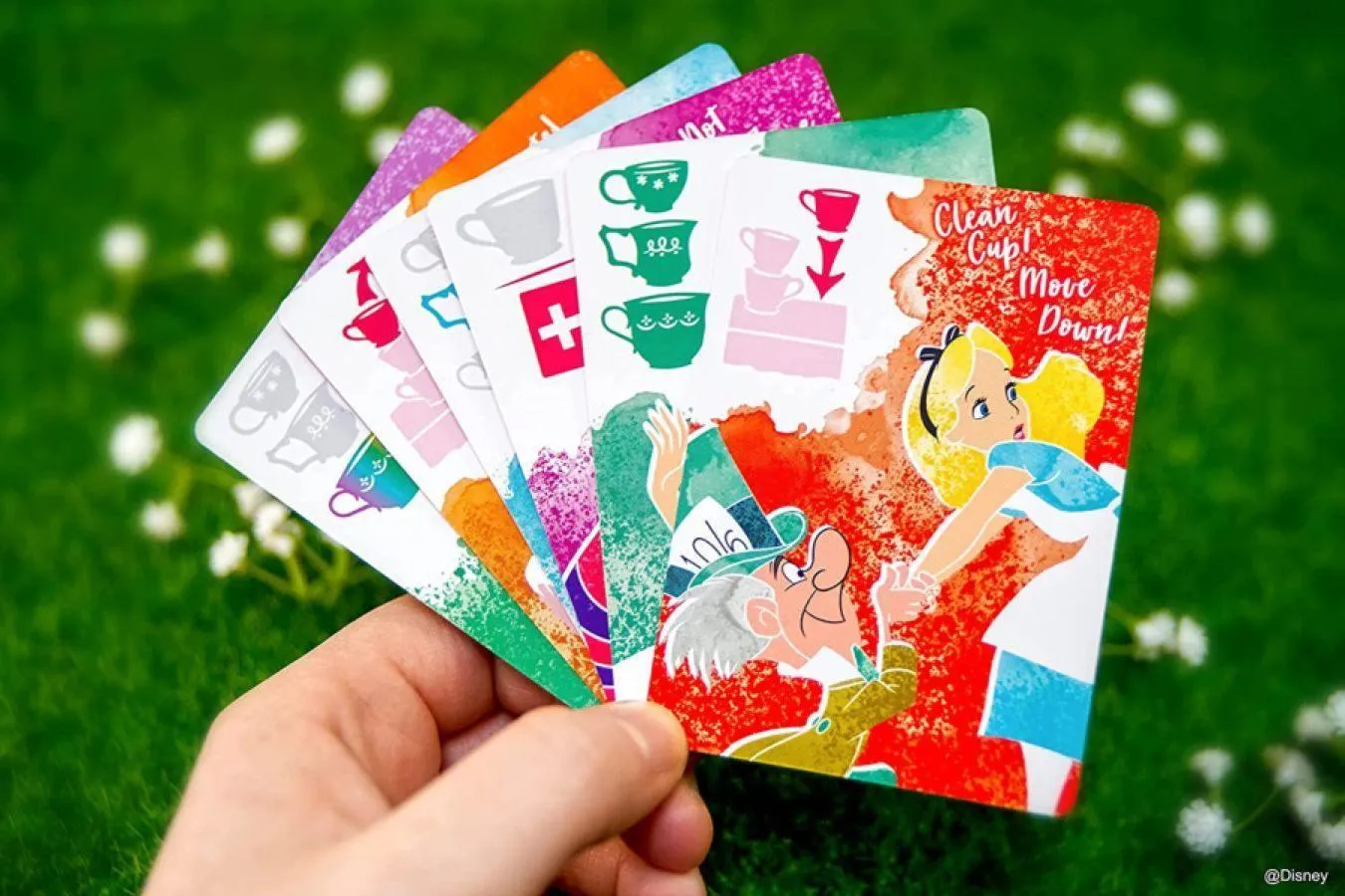 Alice in Wonderland - Mad Tea Party Game - Image 4