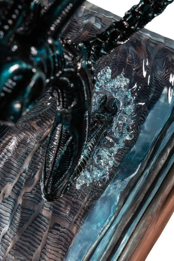 Aliens - Alien Water Attack Statue - Image 11