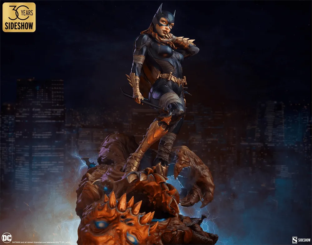 Batman - Batgirl Premium Format Statue - Image 16