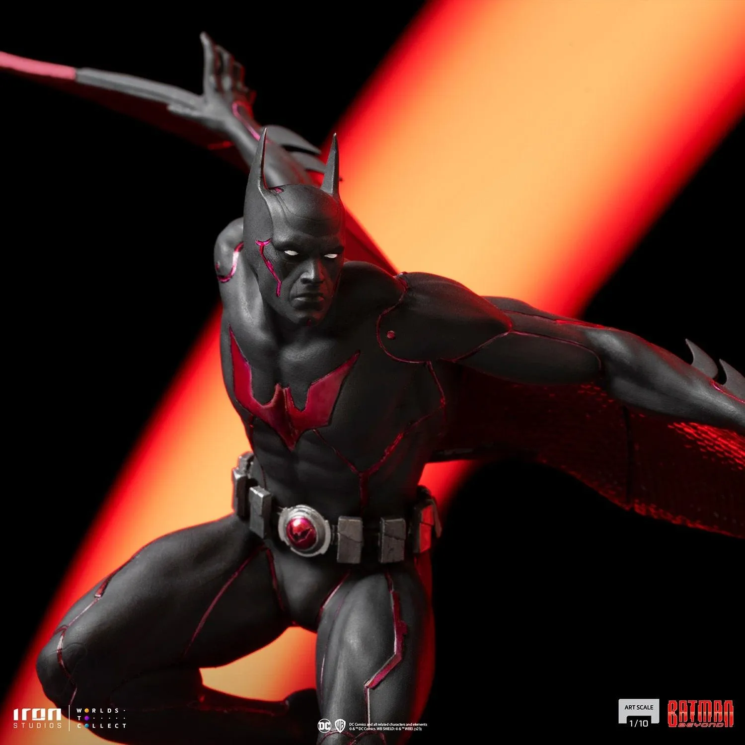 Batman Beyond - Batman 1:10 Scale Statue - Image 11