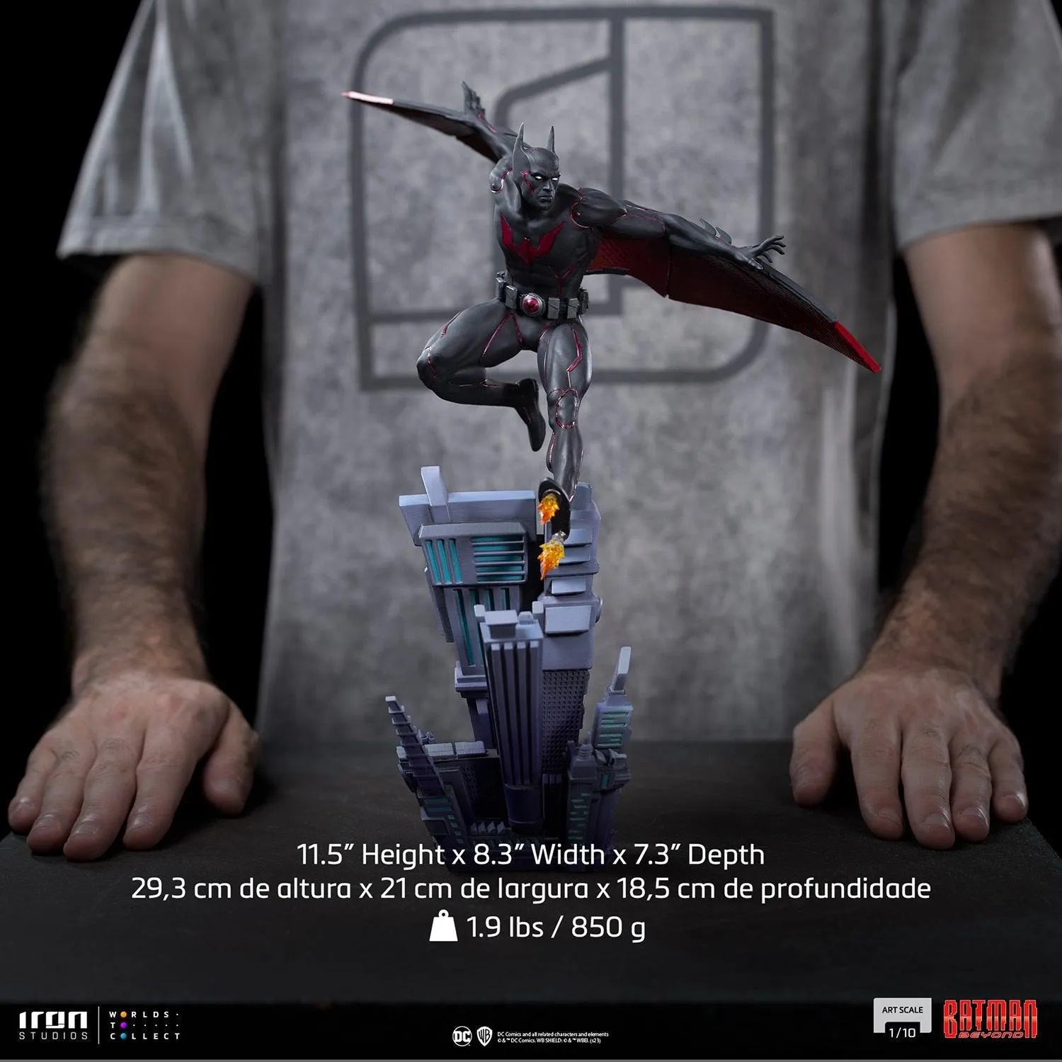 Batman Beyond - Batman 1:10 Scale Statue - Image 19