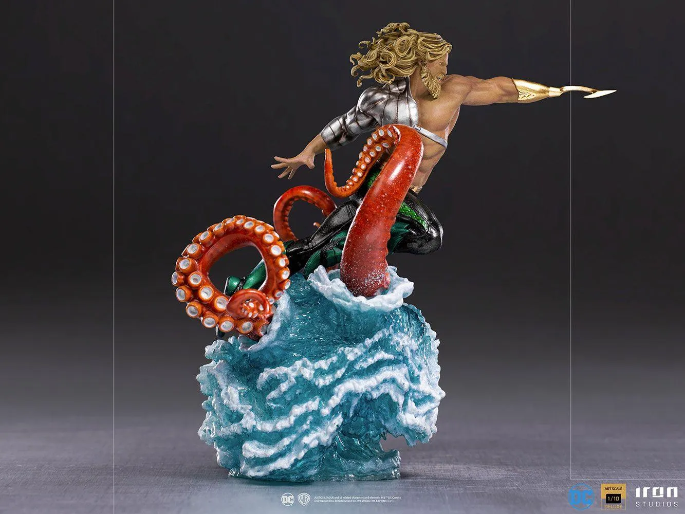 DC Comics - Aquaman Deluxe 1:10 Scale Statue - Image 5