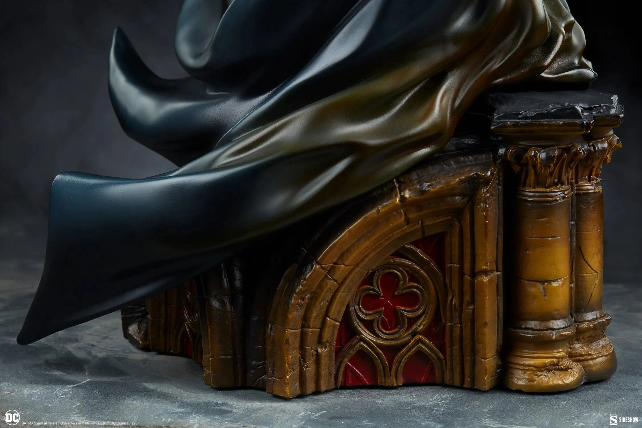 DC Comics - Batman & Catwoman Diorama - Image 13