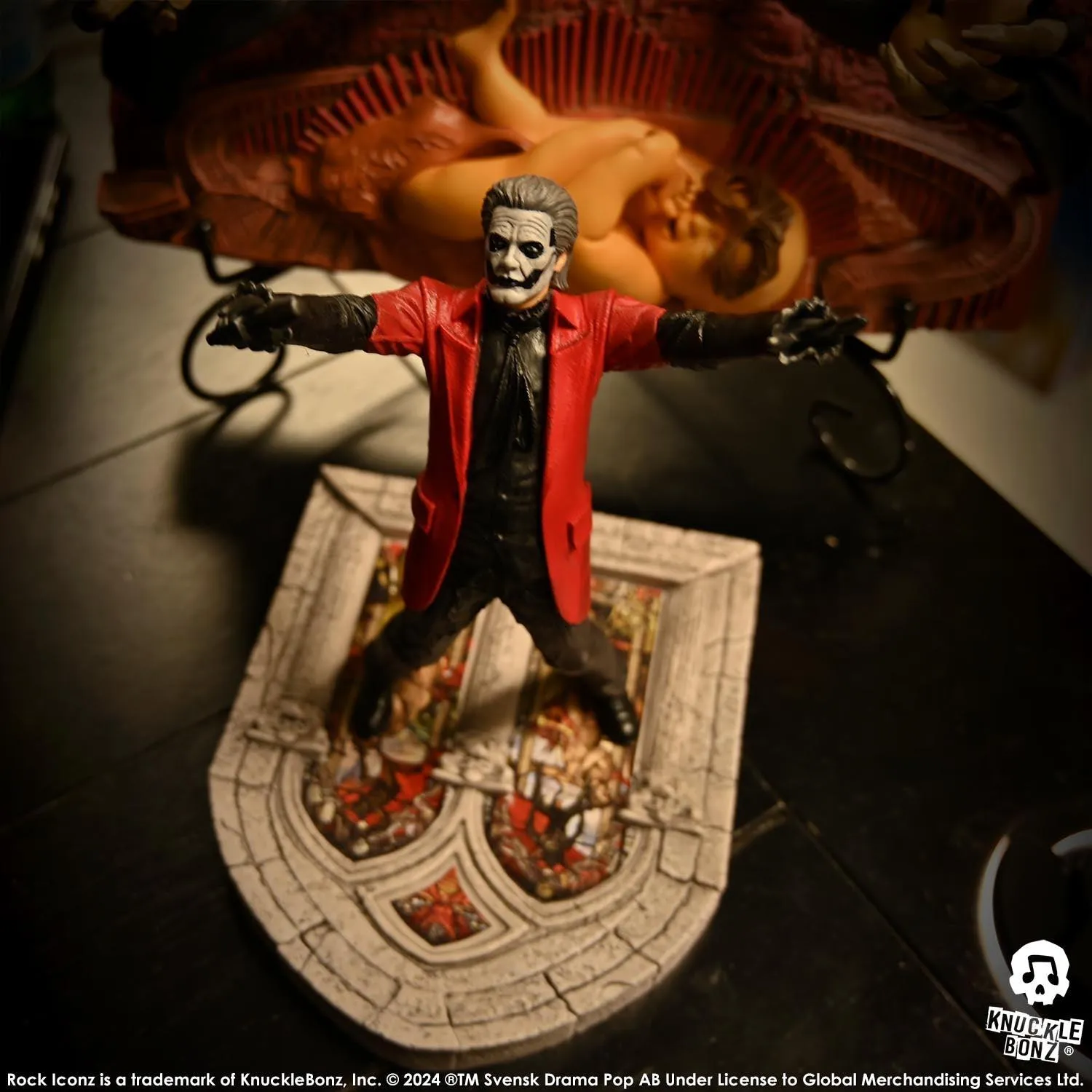 Ghost - Papa Emeritus 4 (Red Jacket) Rock Iconz Statue - Image 10