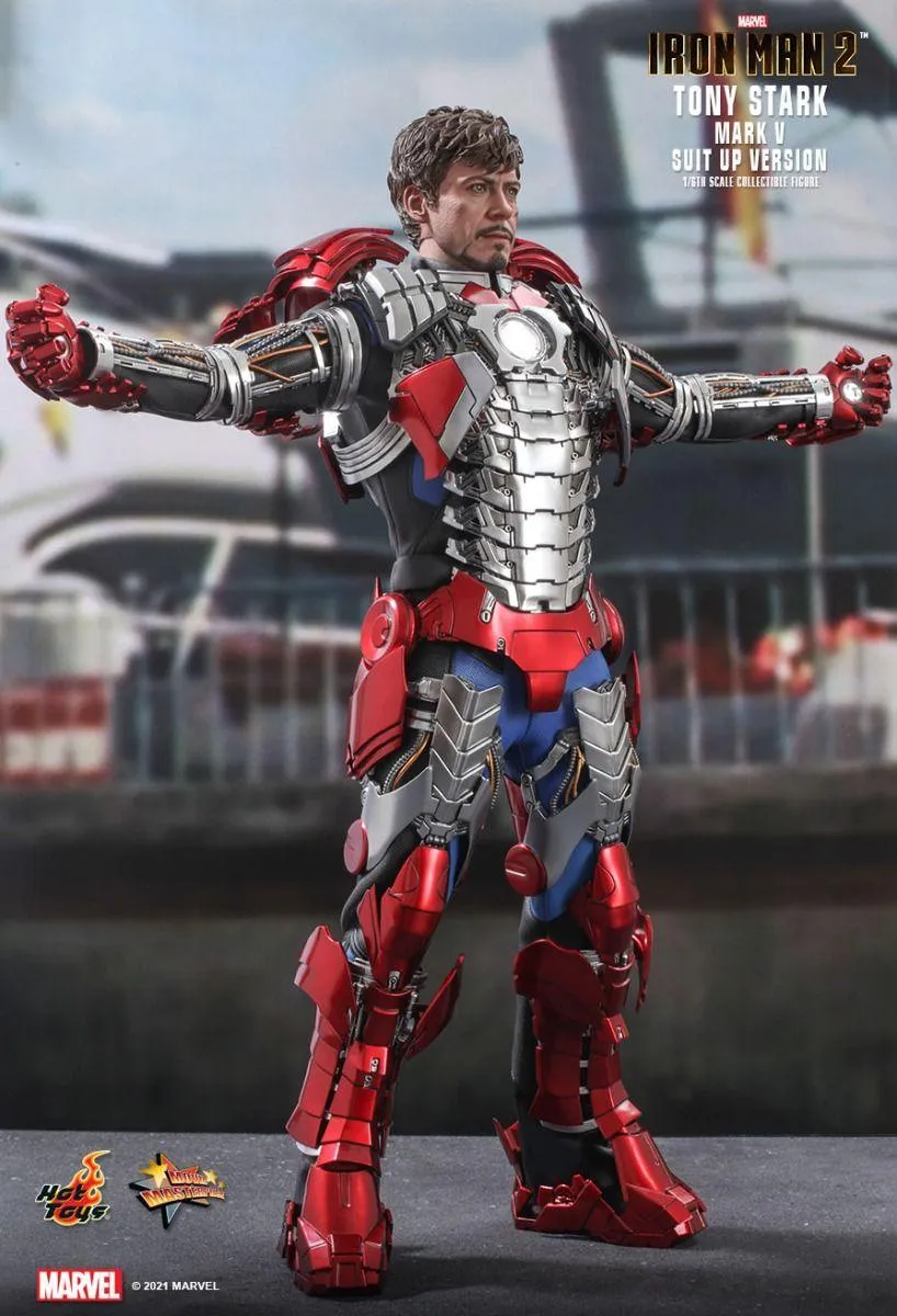 Iron Man 2 - Tony Stark Mark V Suit Up 1:6 Scale Collectable Action Figure - Image 8