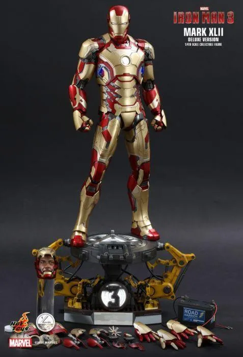 Iron Man 3 - Iron Man Mark XLII Deluxe 1:4 Scale Action Figure - Image 20