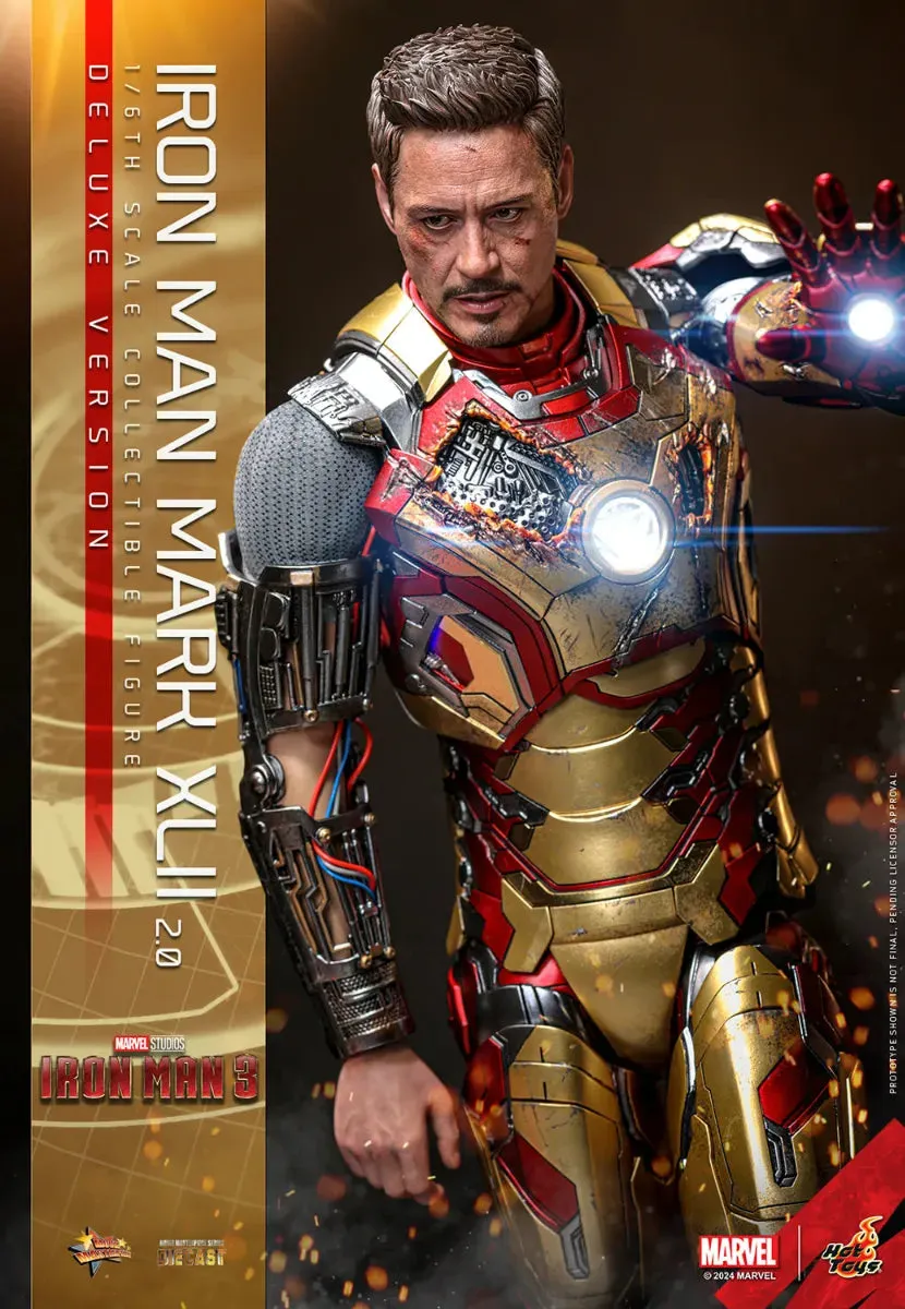 Iron Man 3 - Iron Man Mk 42 (2.0) Deluxe 1:6 Scale Collectable Action Figure - Image 2