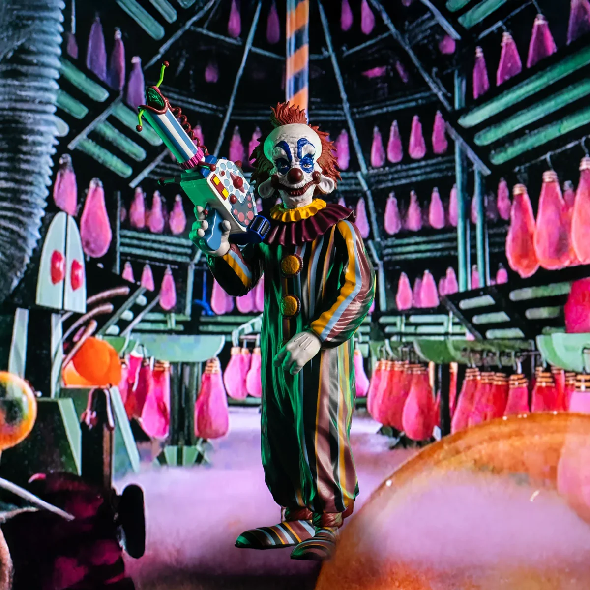 Killer Klowns - Rudy 8'' Figure - Image 2