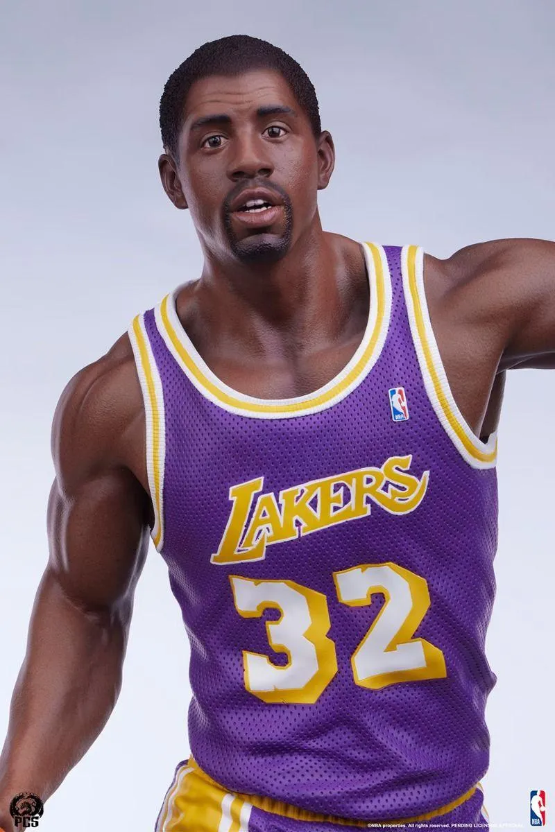 NBA - Magic Johnson 1:4 Scale Statue - Image 15