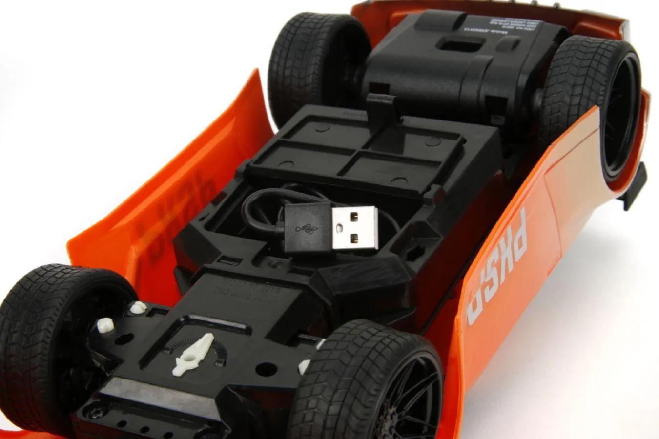 Pink Slips - 2009 Nissan Skyline GTR R35 1:16 Scale Remote Control Car - Image 8