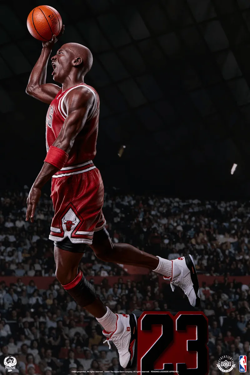 NBA - Michael Jordan 1:4 Scale Statue - Image 7