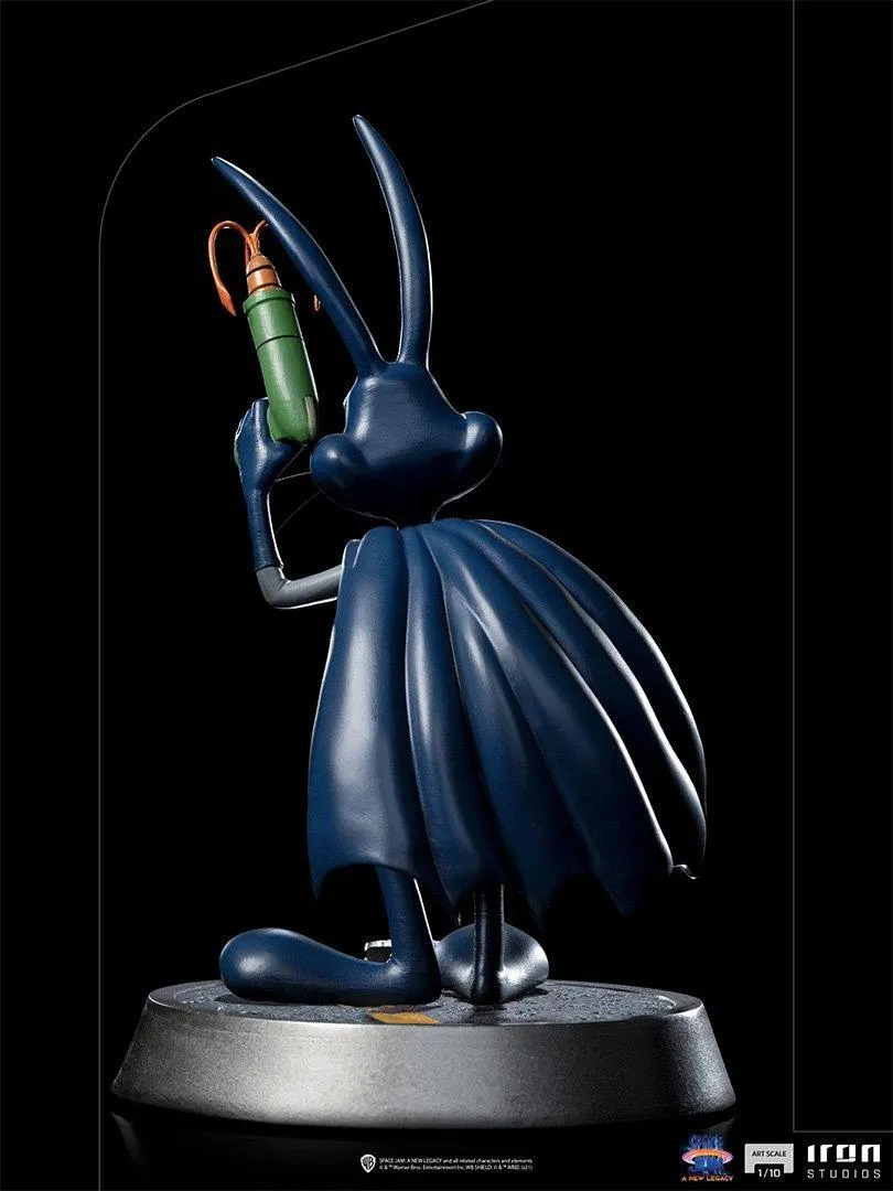 Space Jam 2: A New Legacy - Bugs Bunny Batman 1:10 Scale Statue - Image 10