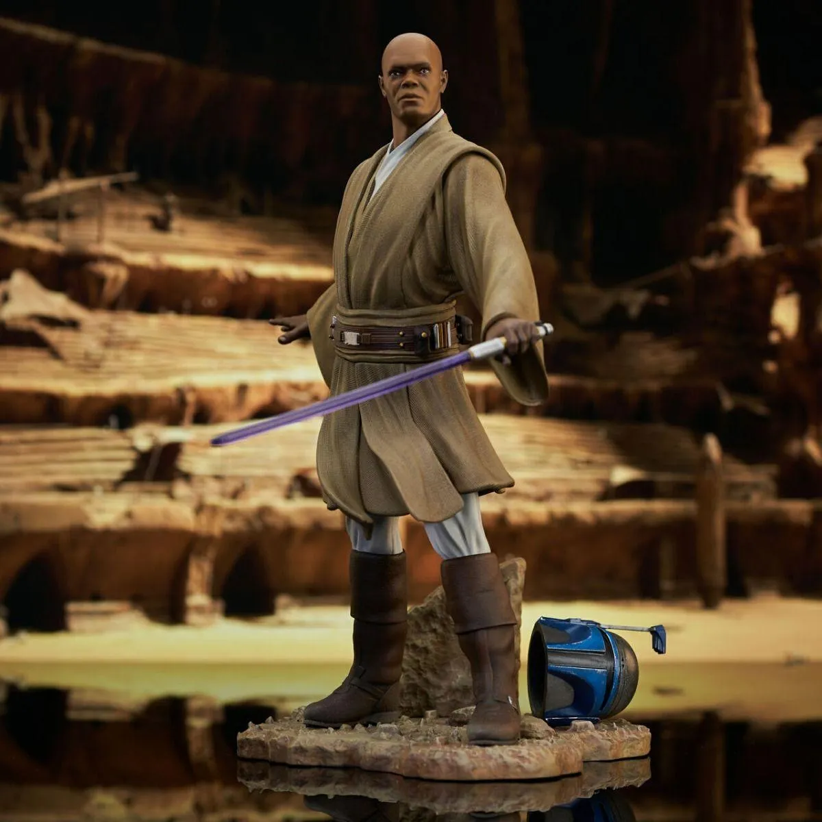 Star Wars - Mace Windu Attack of the Clones Premier Statue - Image 2