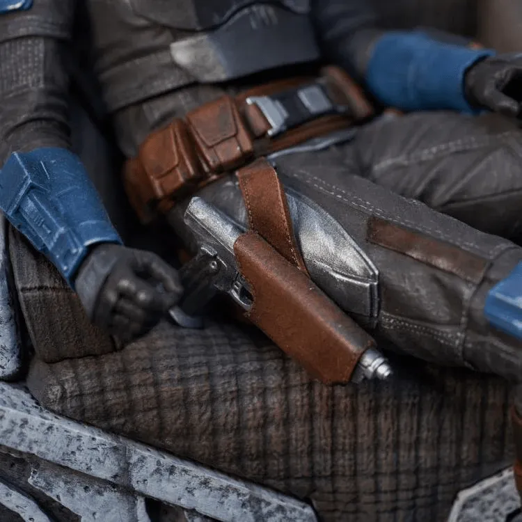 Star Wars: Mandalorian - Bo-Katan on Throne Statue - Image 12