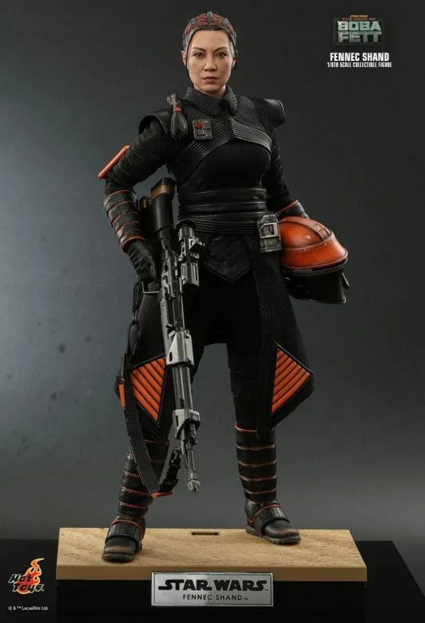 Star Wars: The Book of Boba Fett - Fennec Shand 1:6 Scale Collectable Action Figure - Image 9
