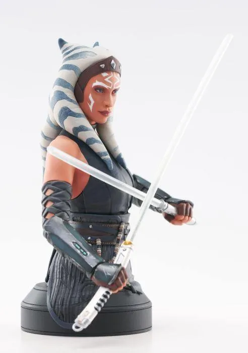 Star Wars: The Mandalorian - Ahsoka Tano 1:6 Scale Bust - Image 3