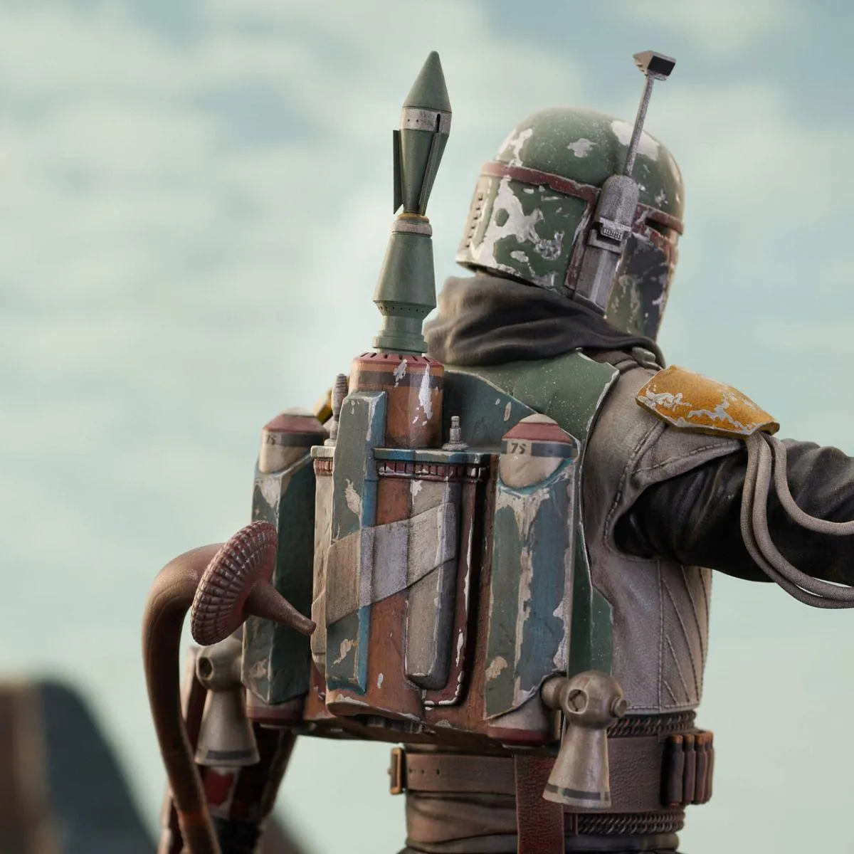 Star Wars: The Mandalorian - Boba Fett Statue - Image 8