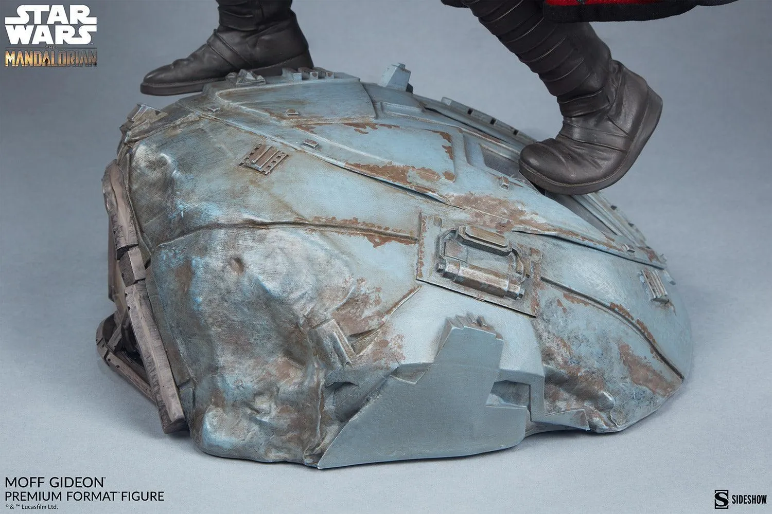 Star Wars: The Mandalorian - Moff Gideon Premium Format Statue - Image 25