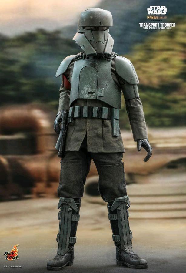 Star Wars: The Mandalorian - Transport Trooper 1:6 Scale 12" Action Figure - Image 2