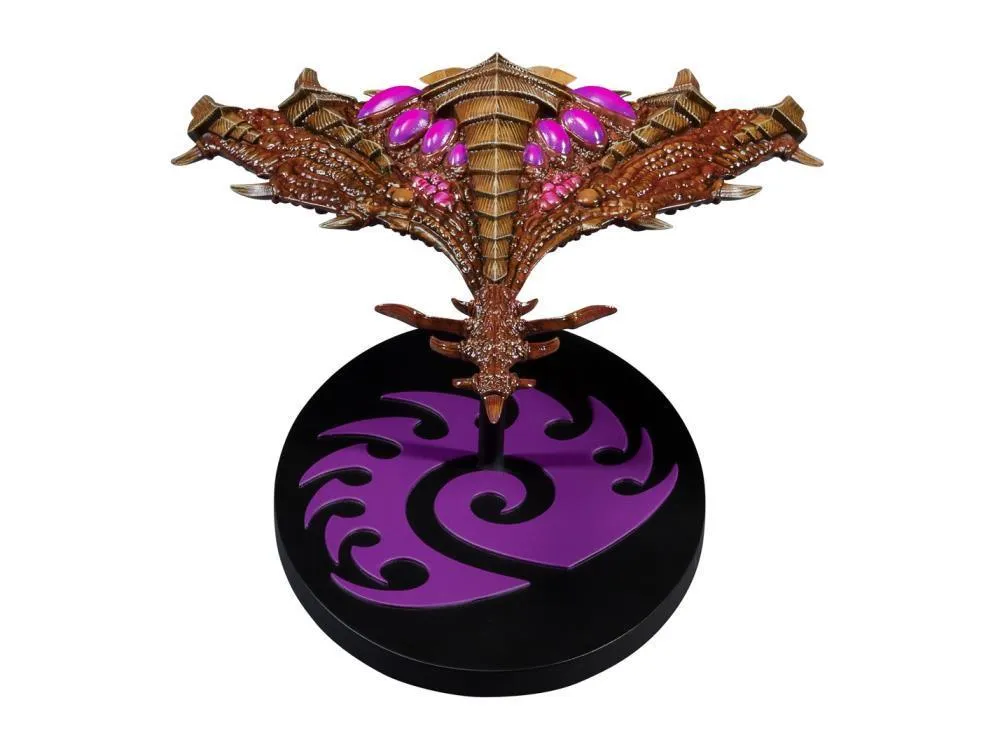 Starcraft - Zerg Brood Lord Statue - Image 6