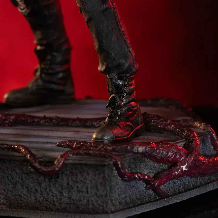 Stranger Things - Eddie Munson Deluxe 1:10 Scale Statue - Image 8