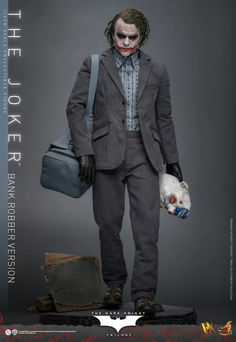 The Dark Knight - The Joker (Bank Robber Version) 1:6 Scale Collectable Action Figure - Image 10