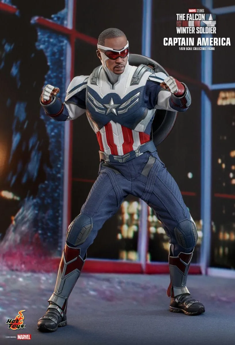 The Falcon and the Winter Soldier - Captain America 1:6 Scale Collectable Action Figure - Image 16