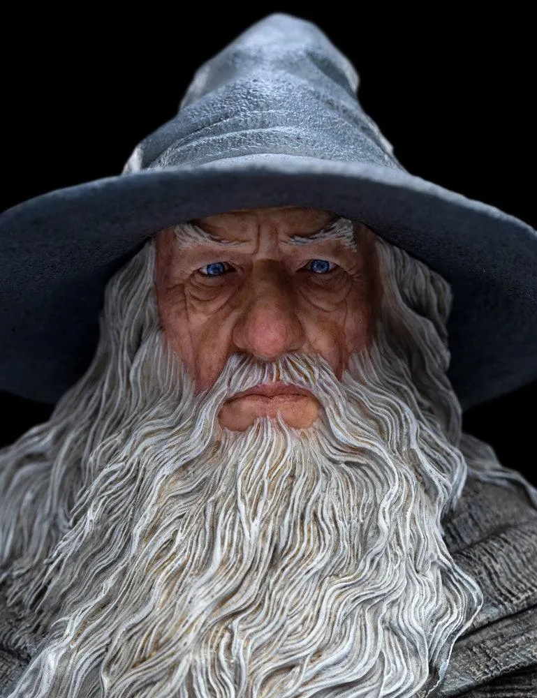 The Lord of the Rings - Gandalf the Grey, Pilgrim 1:6 Scale Statue - Image 11