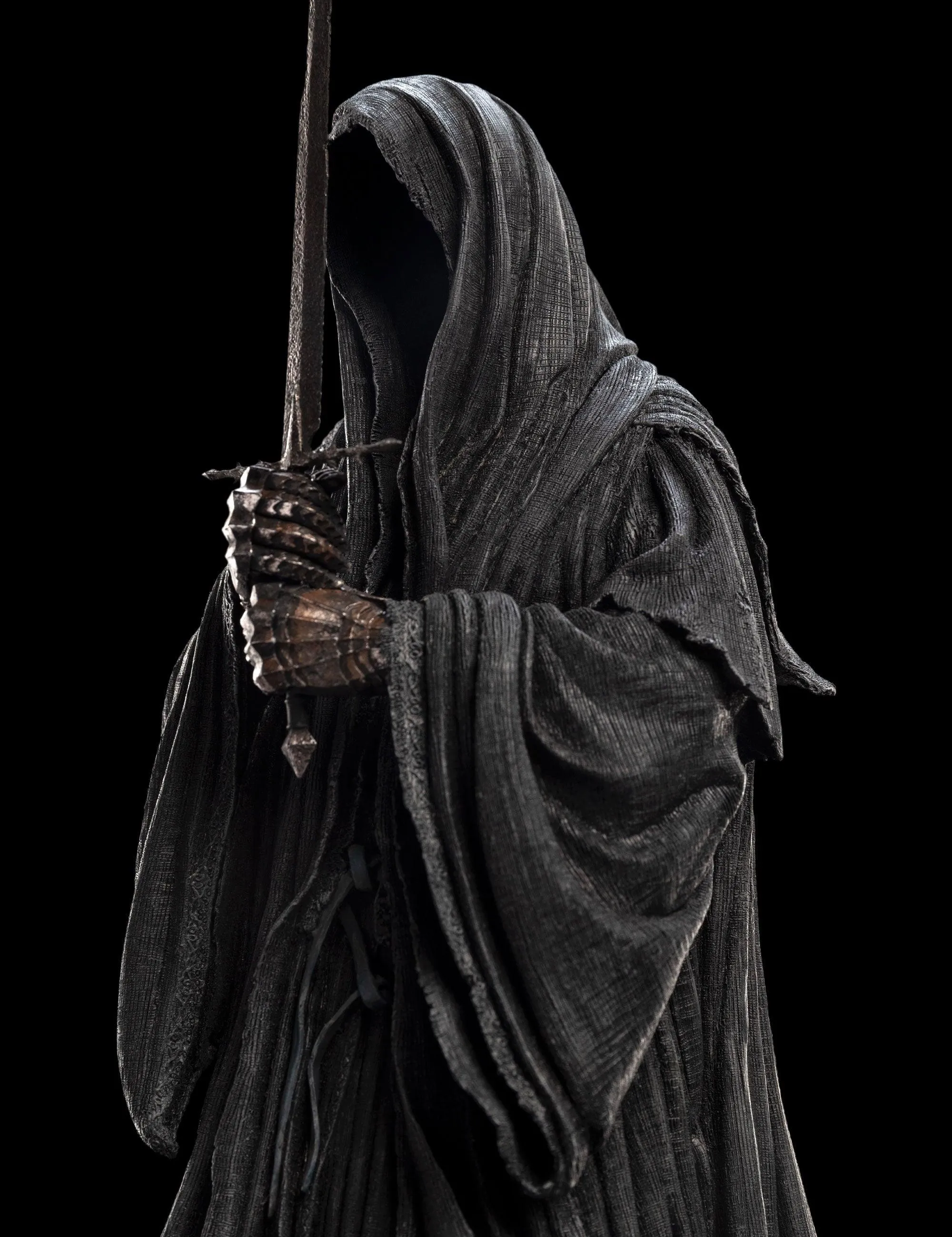 The Lord of the Rings - Ringwraith of Mordor 1:6 Scale Statue - Image 8