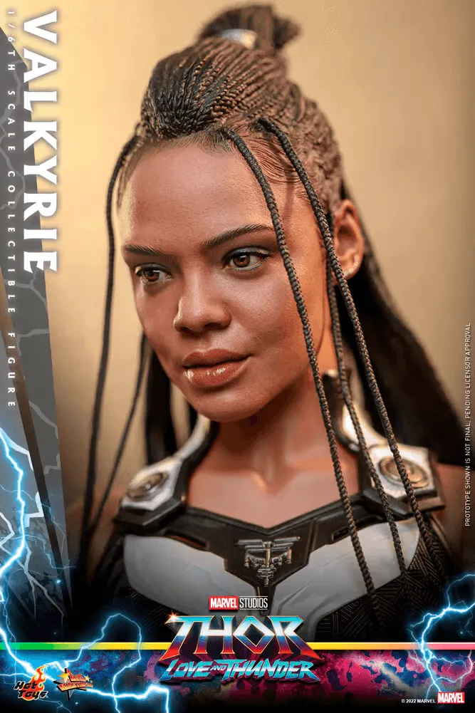Thor 4: Love and Thunder - Valkyrie 1:6 Scale Collectable Action Figure - Image 9
