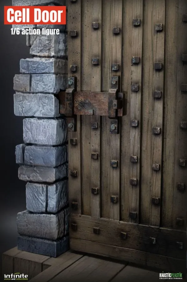 Universal Monsters - Frankenstein's Cell Door 1:6 Scale Diorama - Image 4